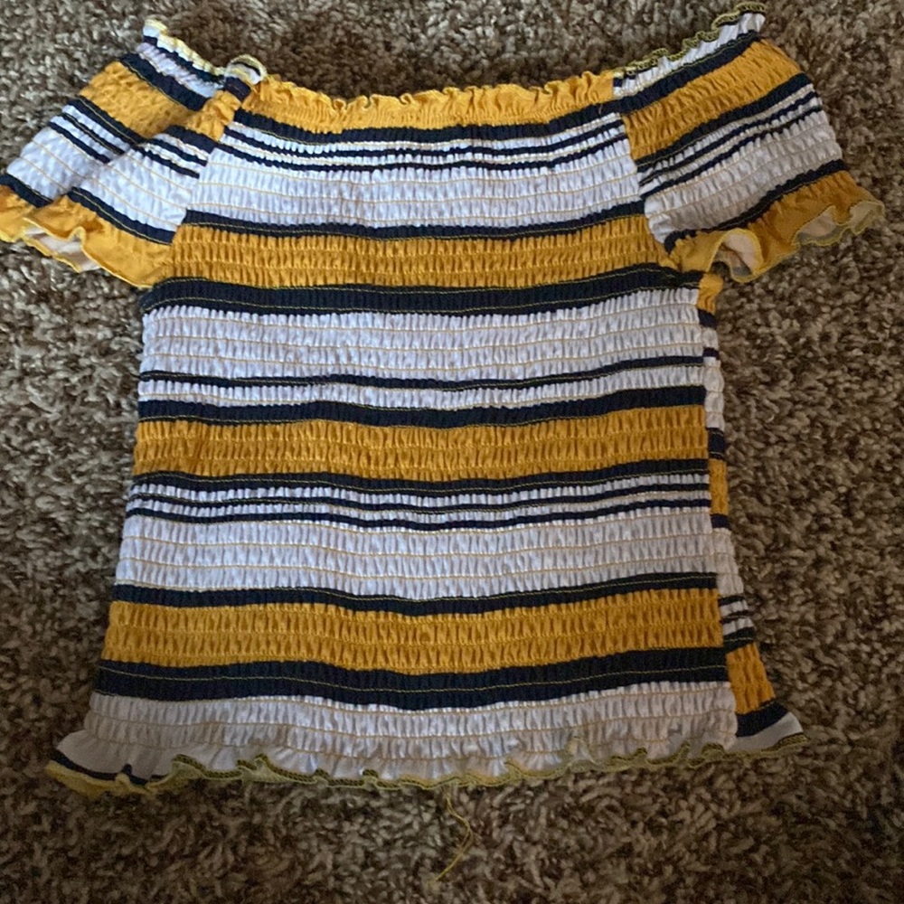 Rue 21 cropped top
